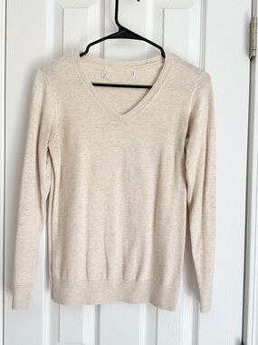 Lightweight Cream V-Neck Sweater